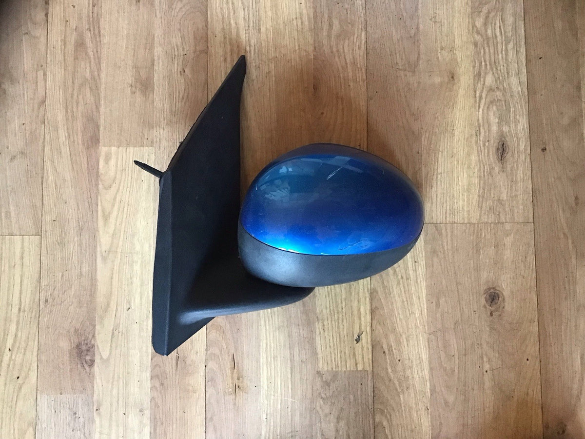 TOYOTA AYGO PASSENGER'S SIDE N/S DOOR MIRROR METALLIC BLUE 87940 0H021 2005 20145