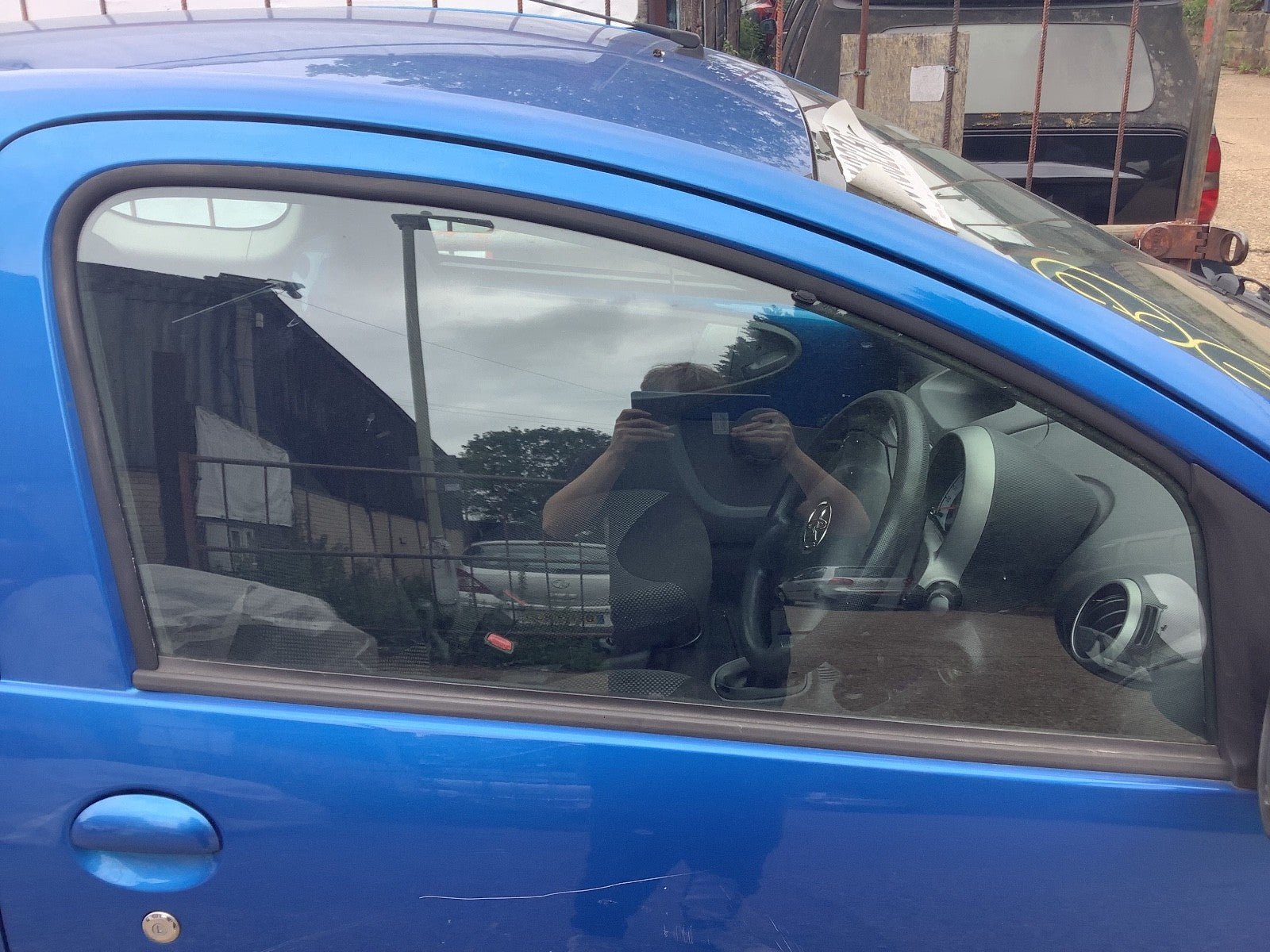 TOYOTA AYGO DRIVER'S O/S SIDE WINDOW GLASS DOOR WINDOW 3 DOOR 2005 20140