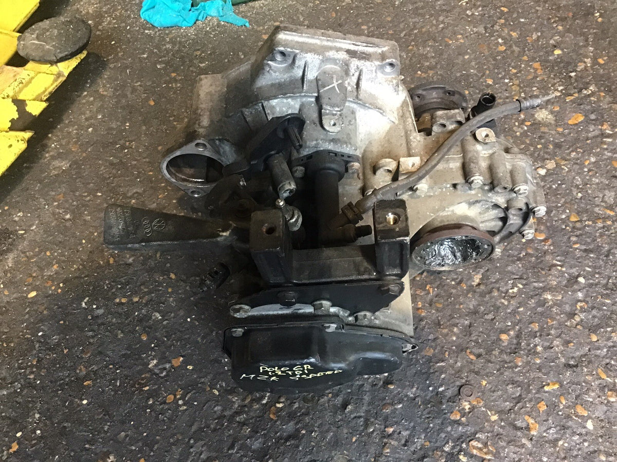 VOLKSWAGEN POLO 1.2 TDI DIESEL GEARBOX  MANUAL 5 SPEED CODE MZK 2010 20150