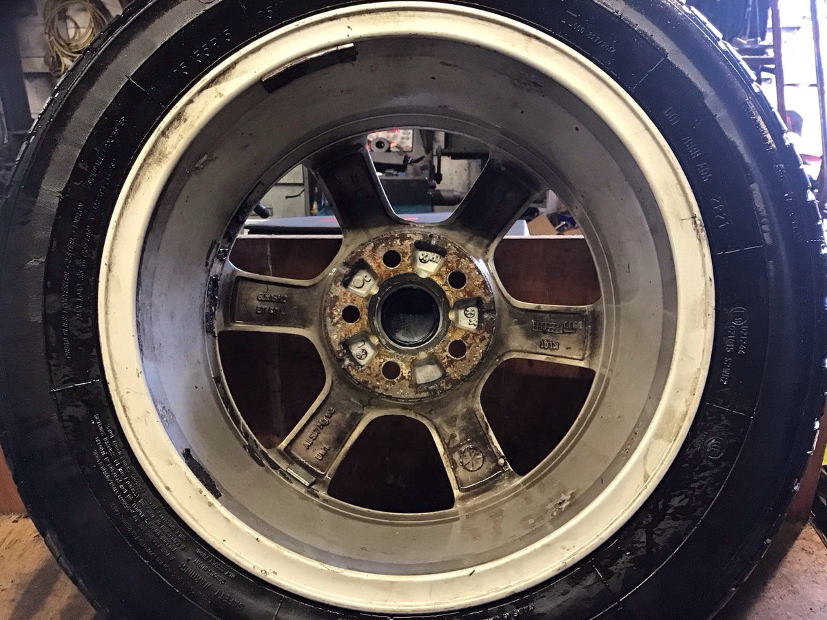 VOLKSWAGEN POLO 6R  ALLOY WHEEL 15" 6R0601025C  TYRE 195X55X15 2009 20177