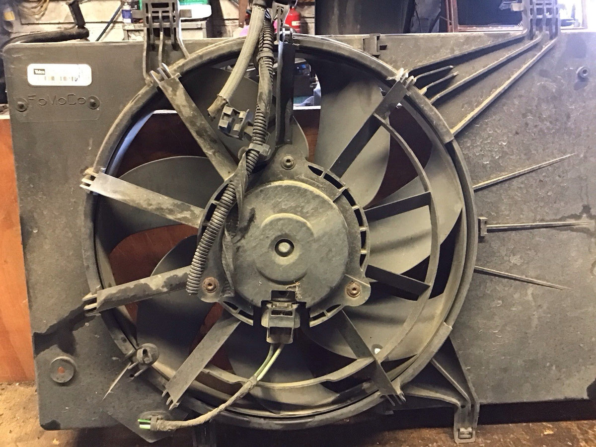 FORD FIESTA MK7 RADIATOR FAN COWLING 8V51 8C607 AF 2008 20175