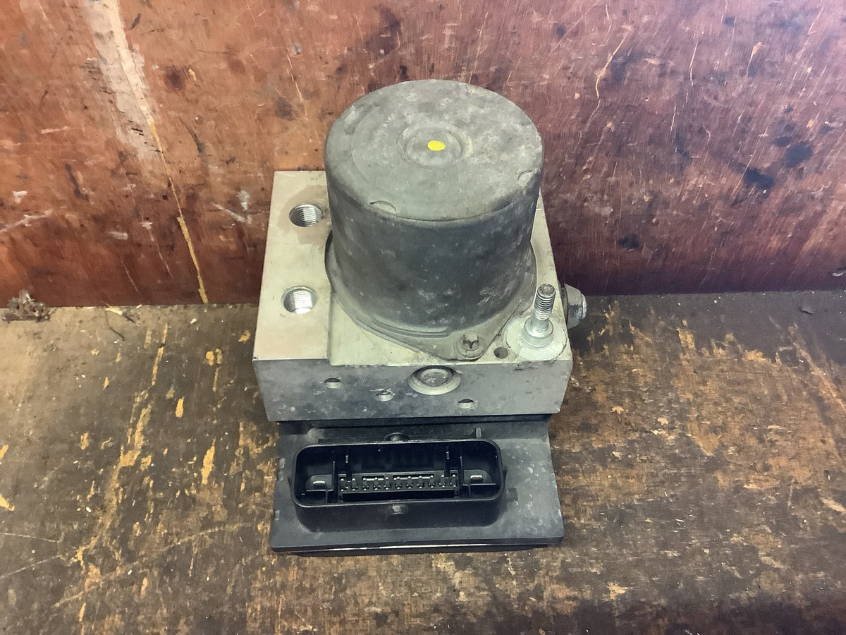HYUNDAI I20 MK1  ABS PUMP MODULE PETROL 0265238004  2008 20125