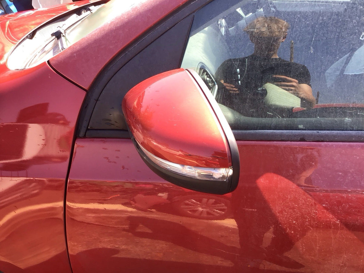 VOLKSWAGEN GOLF MK6 PASSENGER'S SIDE MIRROR AMARYLLIS RED CODE LA3S 2009 20123
