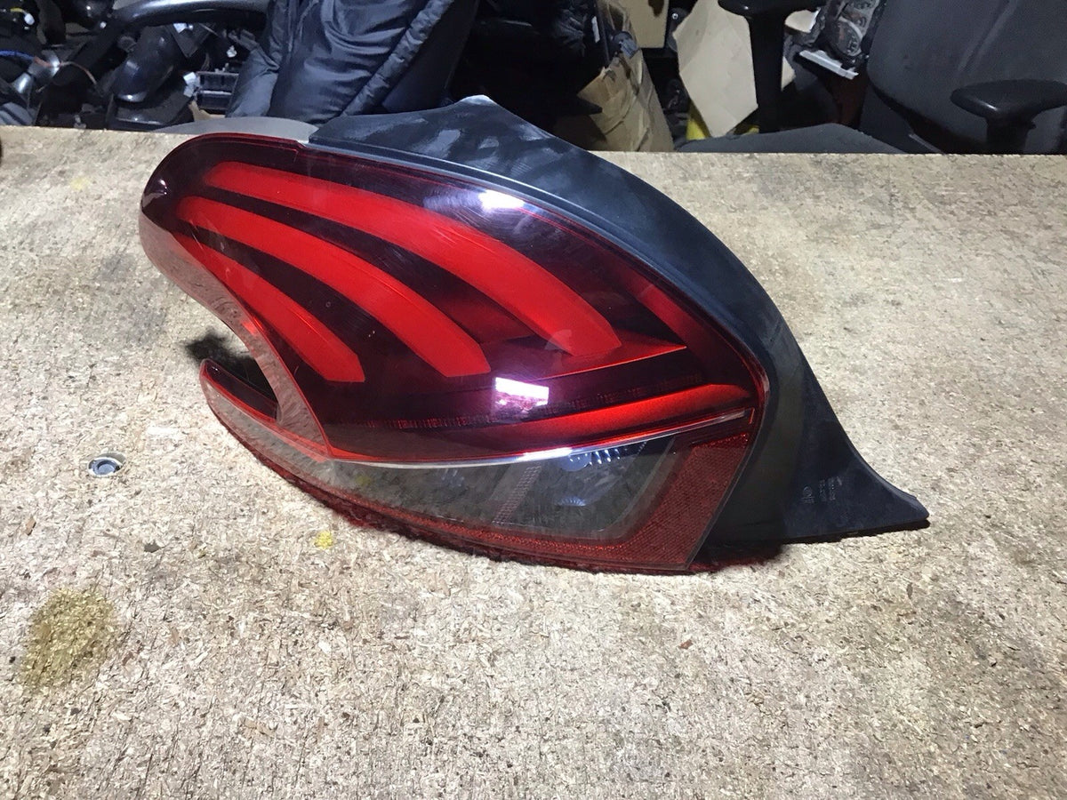 PEUGEOT 208 PASSENGER'S SIDE N/S REAR LIGHT 98256012 2012 20150