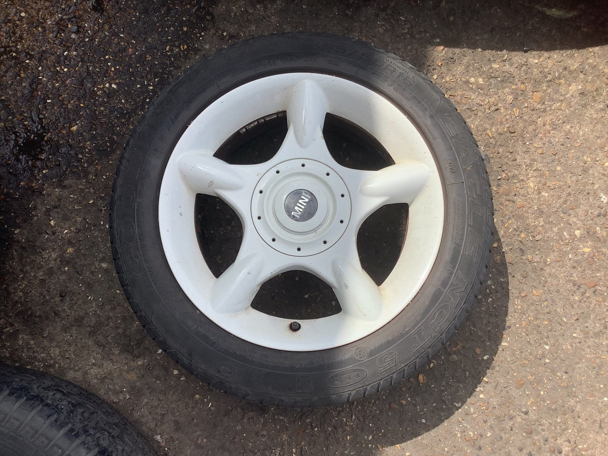 MINI COOPER R50 R53 ALLOY WHEEL 16'' TYRE 195X55X16 2001 20062