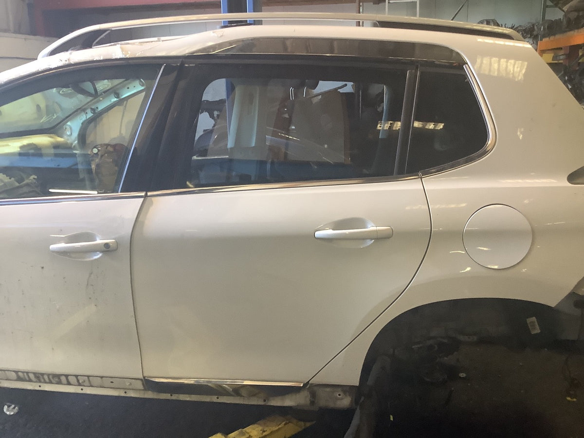 PEUGEOT 2008 MK1 PASSENGERS SIDE REAR DOOR BANQUISE WHITE EWP 2013 20192