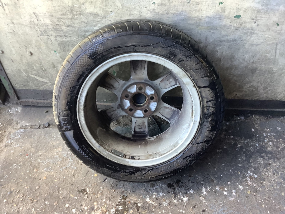 VOLKSWAGEN POLO 9N3 ALLOY WHEEL 15'' 6Q0601025R WITH TYRE 195X55X15 2005 20098