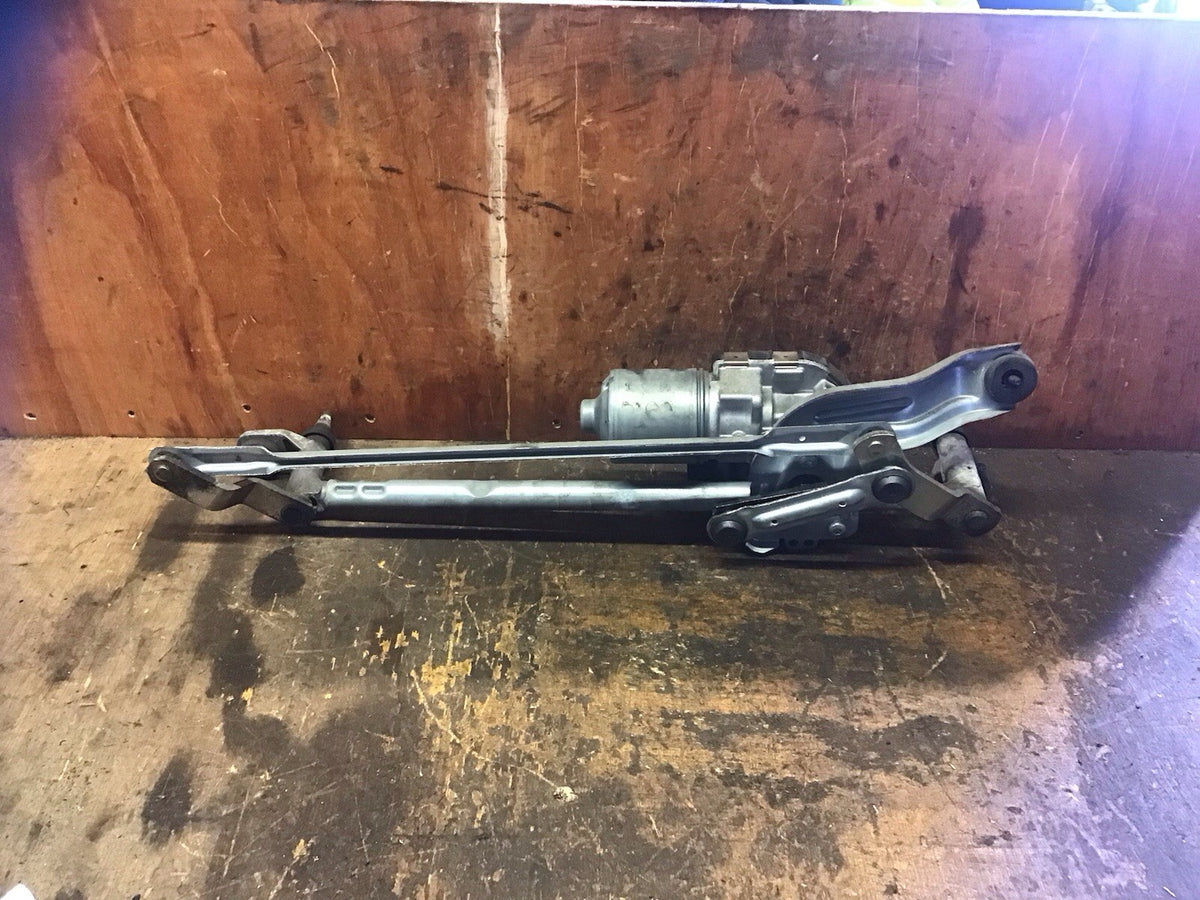 VW GOLF MK7 FRONT WIPER MOTOR 5G2955023C 2013 20170