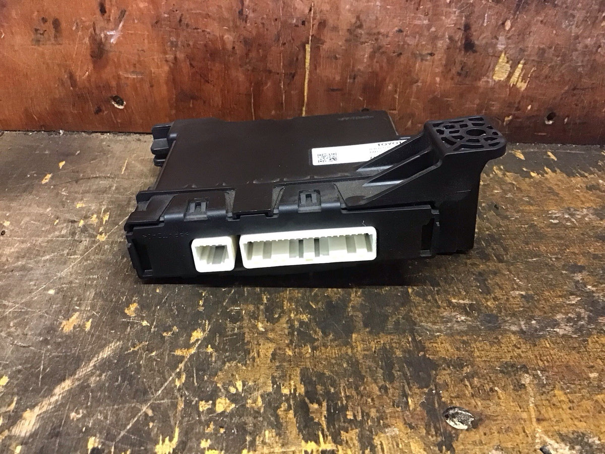 TOYOTA VERSO MK2 AIR CON ECU MODULE 88650 0F330 2013 20181