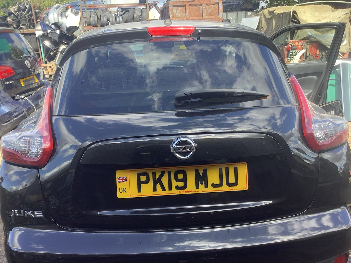 NISSAN JUKE TAILGATE IN BLACK METALLIC CODE Z11 2015 20194