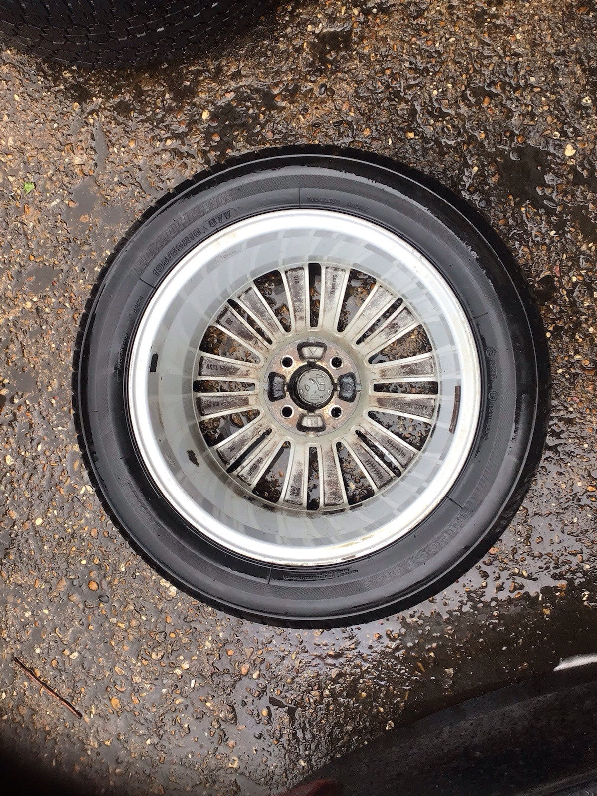 PEUGEOT 207 ALLOY WHEEL 15'' 9686100080 TYRE 205X55X15 2006 20128