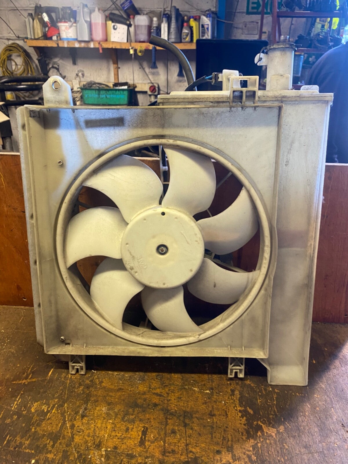 CITROEN C1 1.0 PETROL RADIATOR FAN COWLING  16360 0Q020 2005 20132