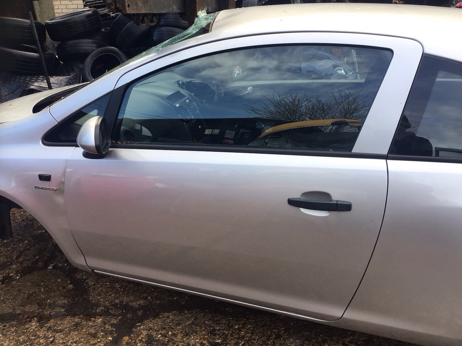 VAUXHALL CORSA D PASSENGERS SIDE N/S DOOR SILVER MATELLIC Z157 3 DOOR 2006 20141