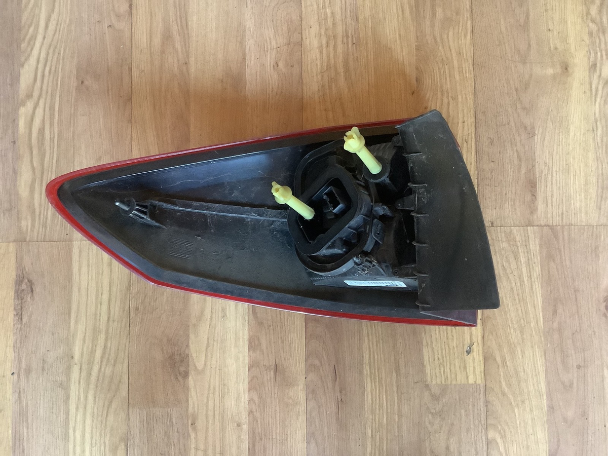 FORD C MAX DRIVER'S SIDE O/S REAR LIGHT AM51 13404 BF 2010 20153