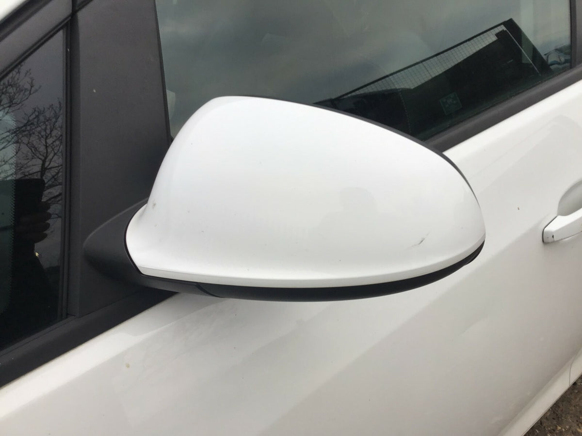 VAUXHALL ASTRA J  PASSENGER'S SIDE N/S DOOR MIRROR OLYMPIC WHITE Z40R 2009 20152