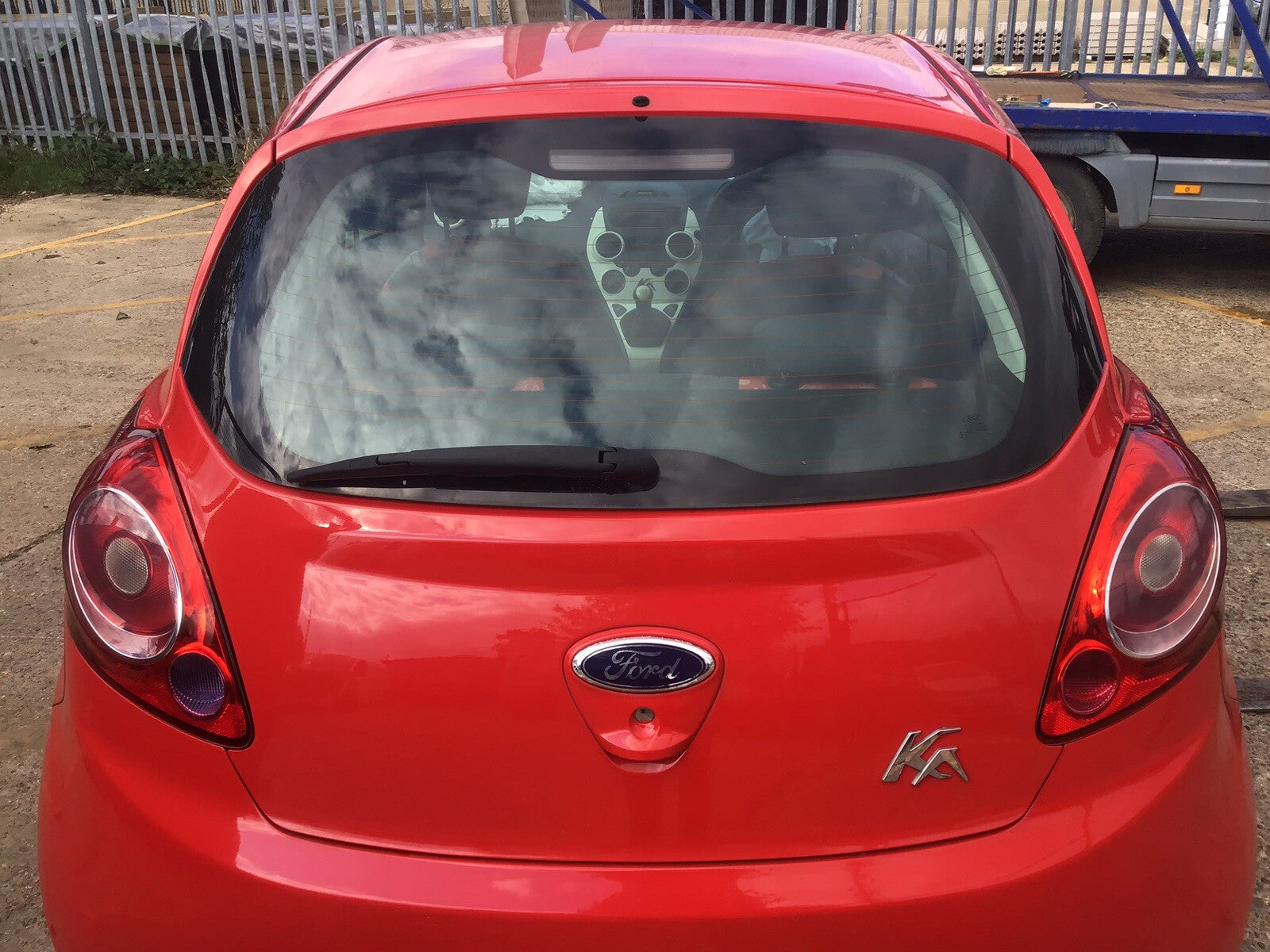 FORD KA TAILGATE IN VERMILLION RED CODE E3 2009 20160