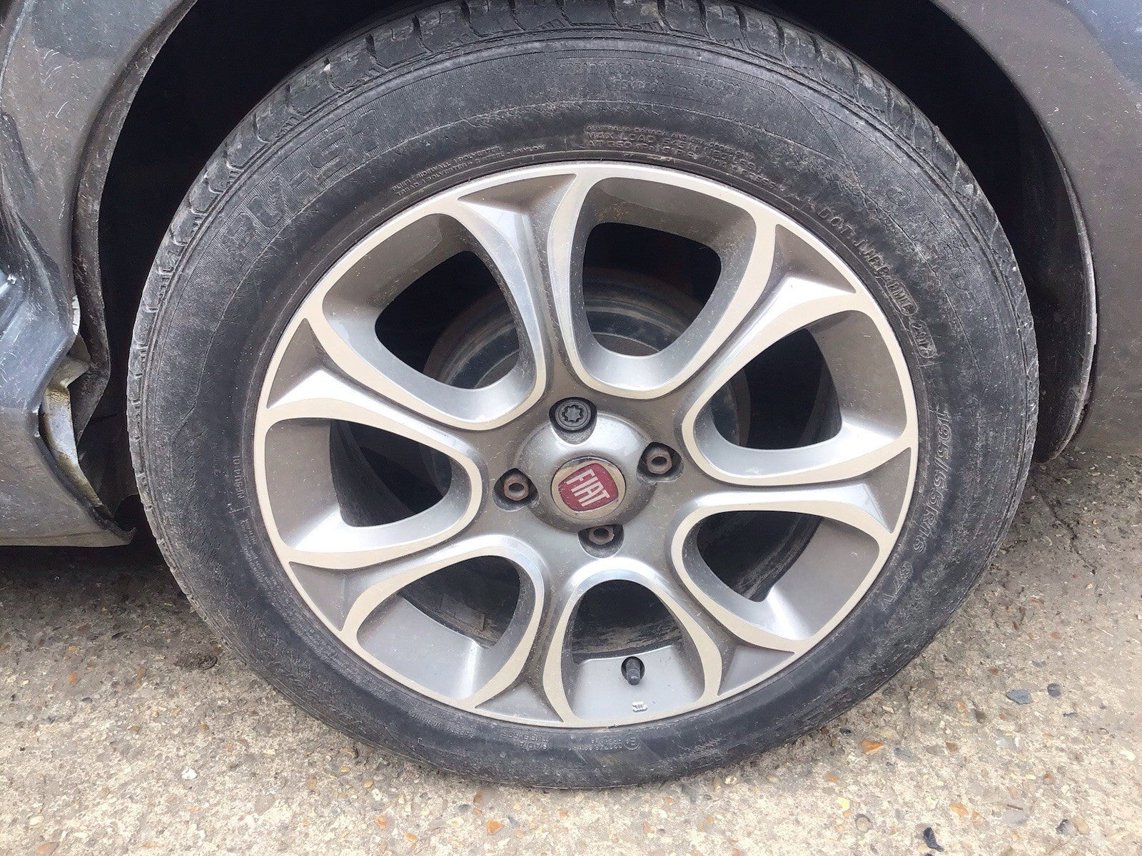 FIAT GRANDE PUNTO ALLOY WHEEL 16" WITH TYRE 195X55X16 2012 20180