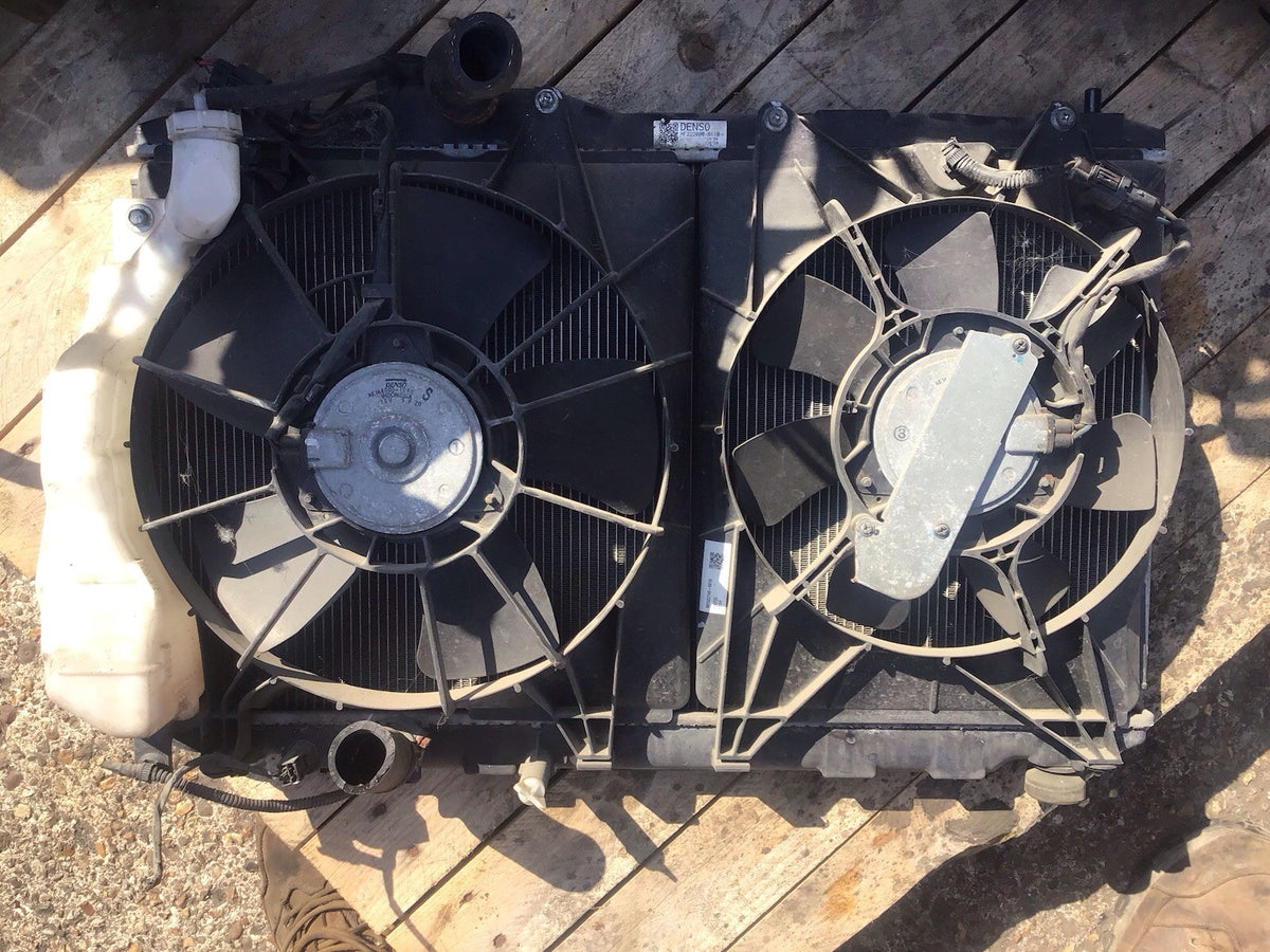 HONDA CIVIC MK9 1.8 PETROL MANUAL RADIATOR FAN COWLING 2012 20171