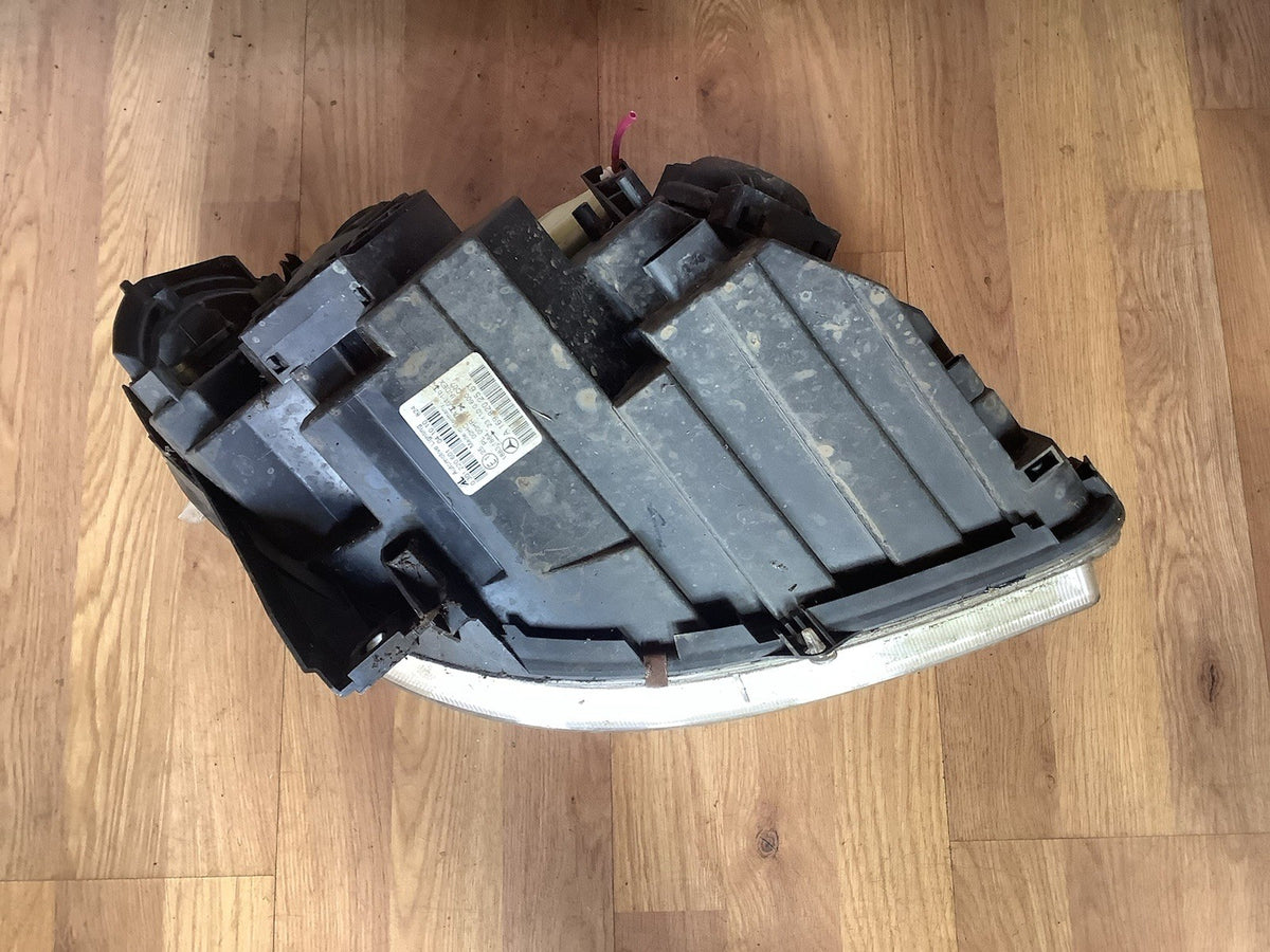 MERCEDES B CLASS W245 PASSENGER'S SIDE N/S HEADLIGHT A1698202561 2005 20145