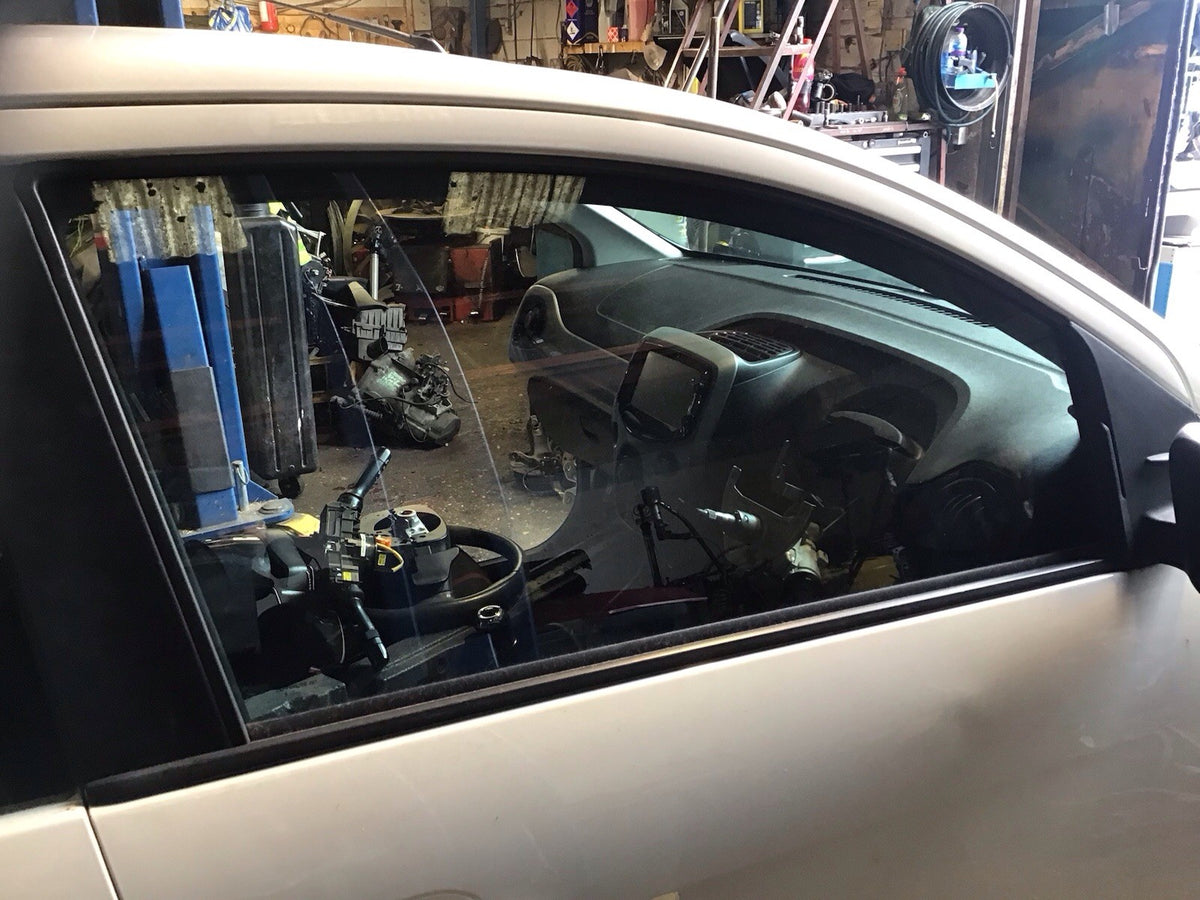 PEUGEOT 108 DRIVER'S O/S SIDE FRONT WINDOW GLASS 5 DOOR 2015 20221