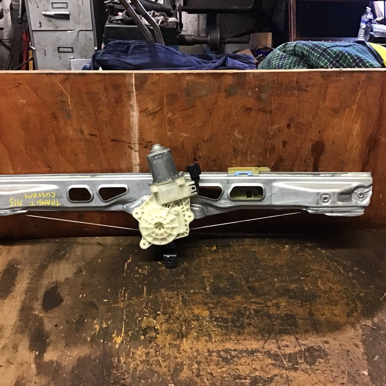 FORD TRANSIT CUSTOM PASSENGERS SIDE WINDOW MOTOR REGULATOR BK21 V23201 BD 17 190