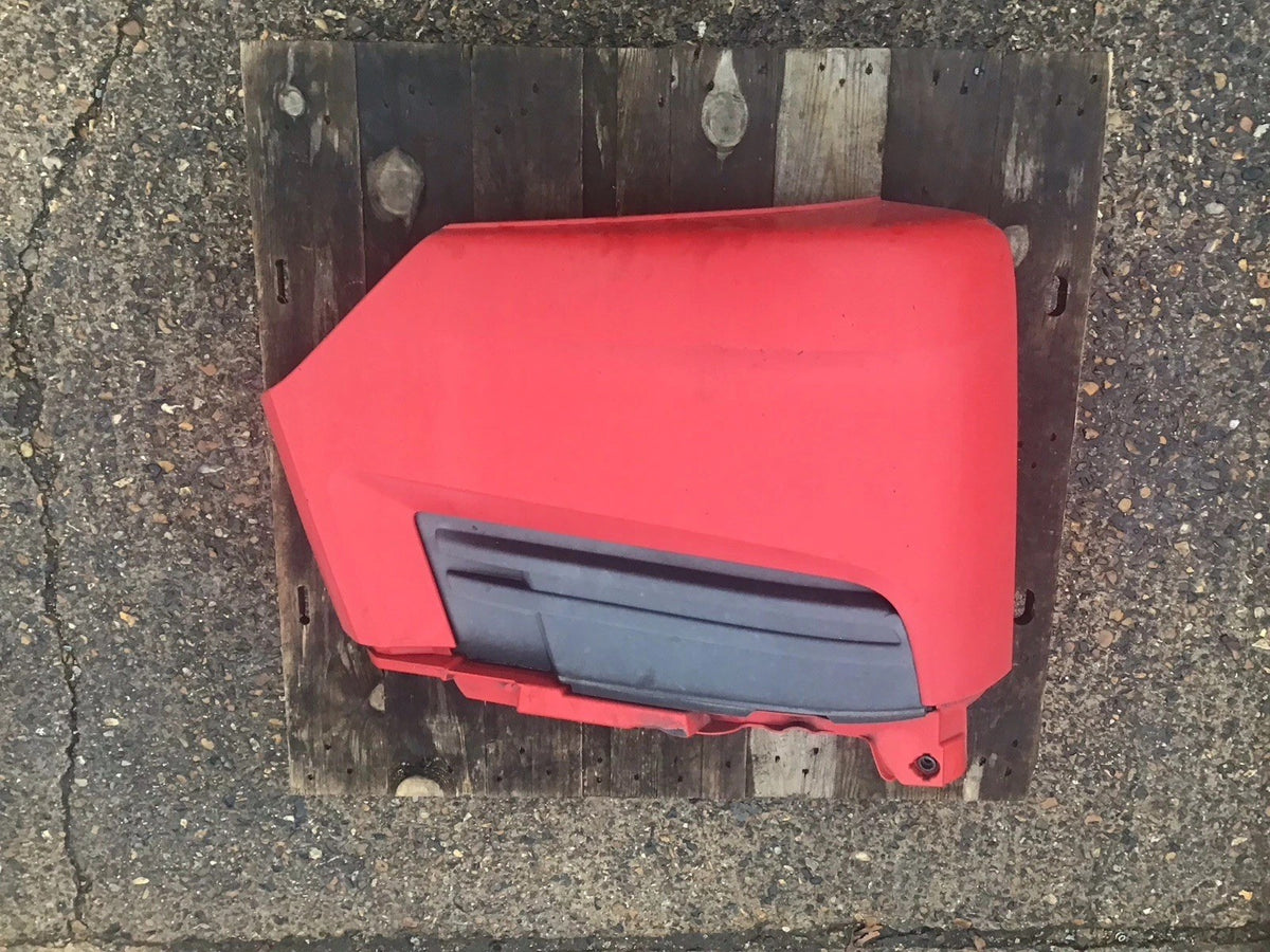 MAN TGX BUMPER CORNER RIGHT LOWER IN RED 81.41610 6756 2015 20202