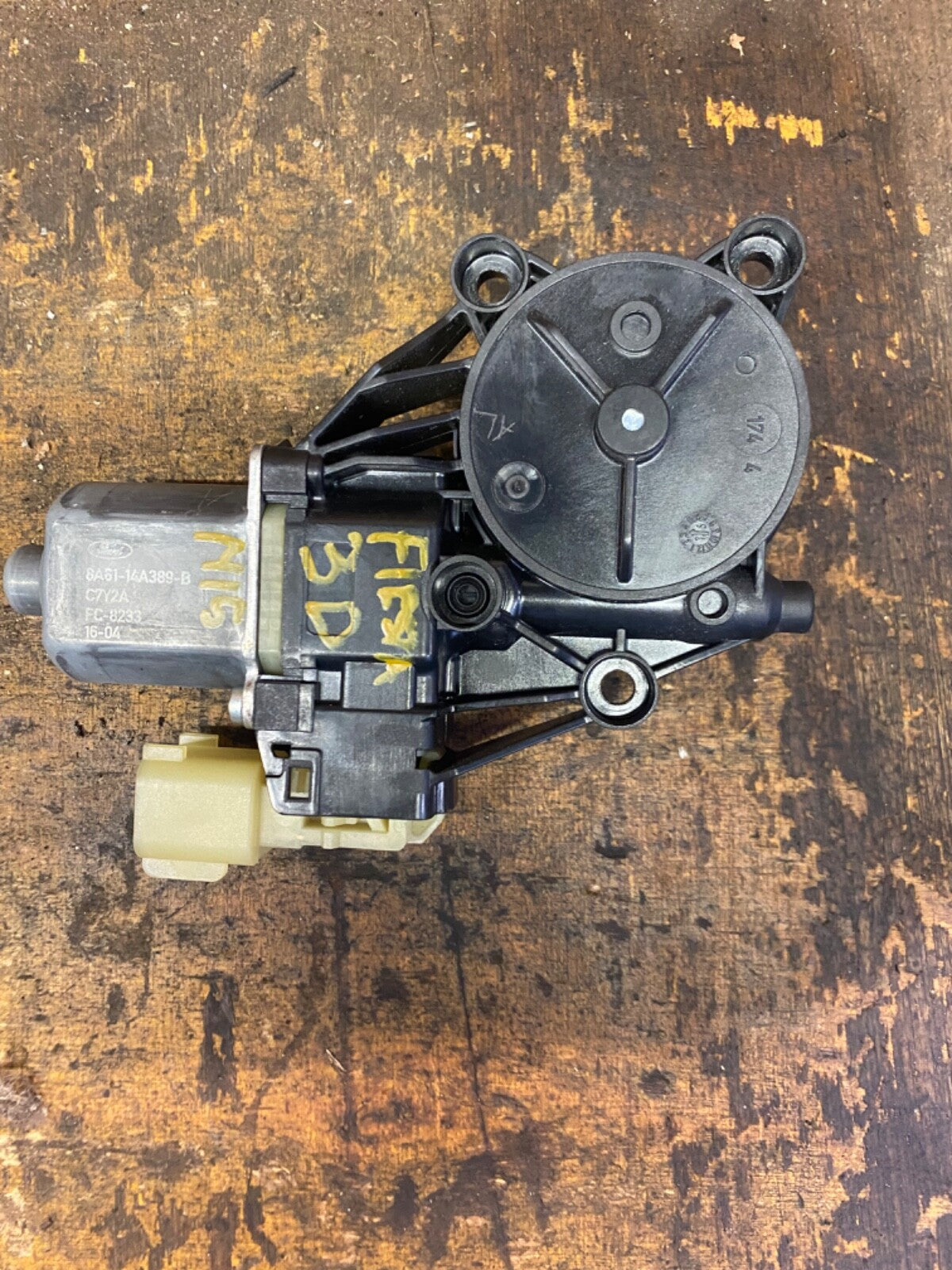FORD FIESTA MK7 PASSENGER SIDE WINDOW MOTOR 3 DOOR MODEL 8A61 14A389 B 2013 20170