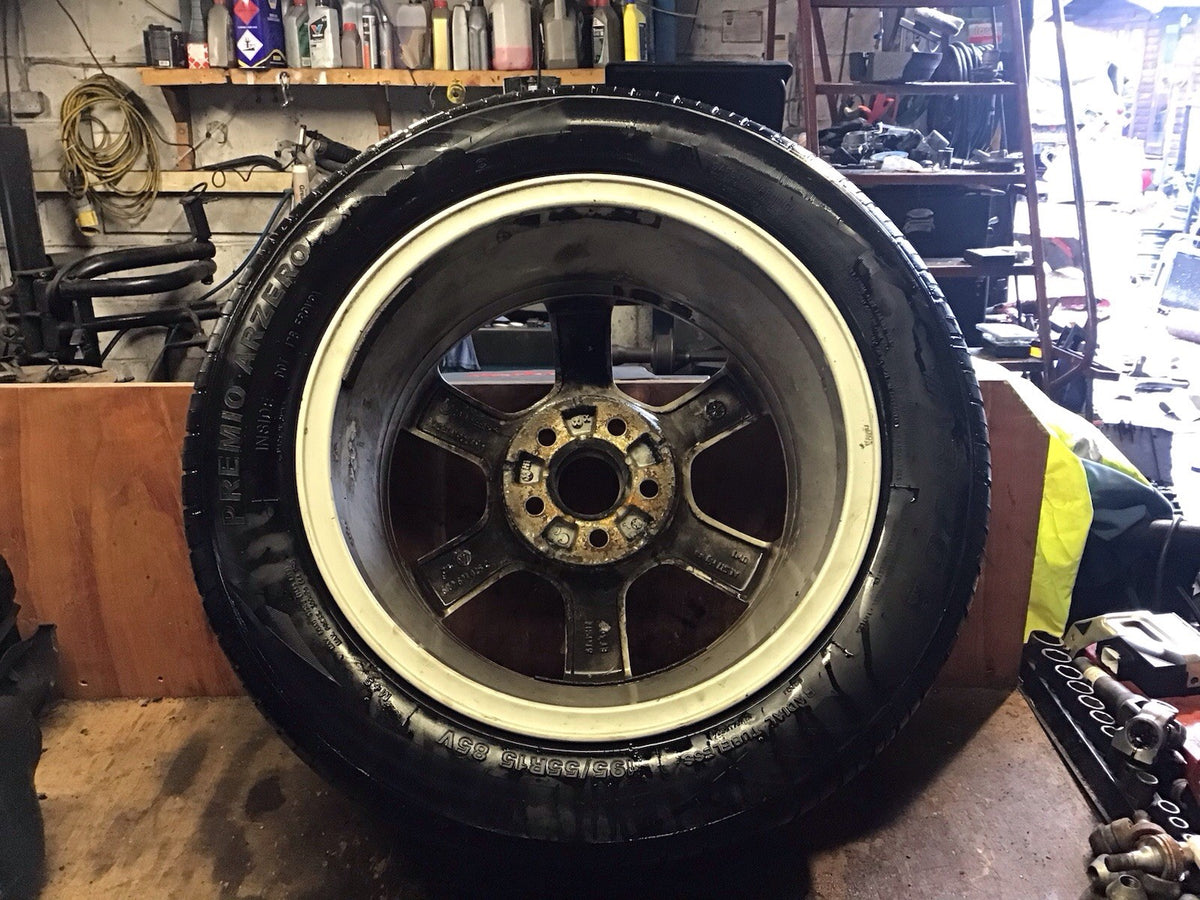 VOLKSWAGEN POLO 6R  ALLOY WHEEL 15" 6R0601025C  TYRE 195X55X15 2009 20175