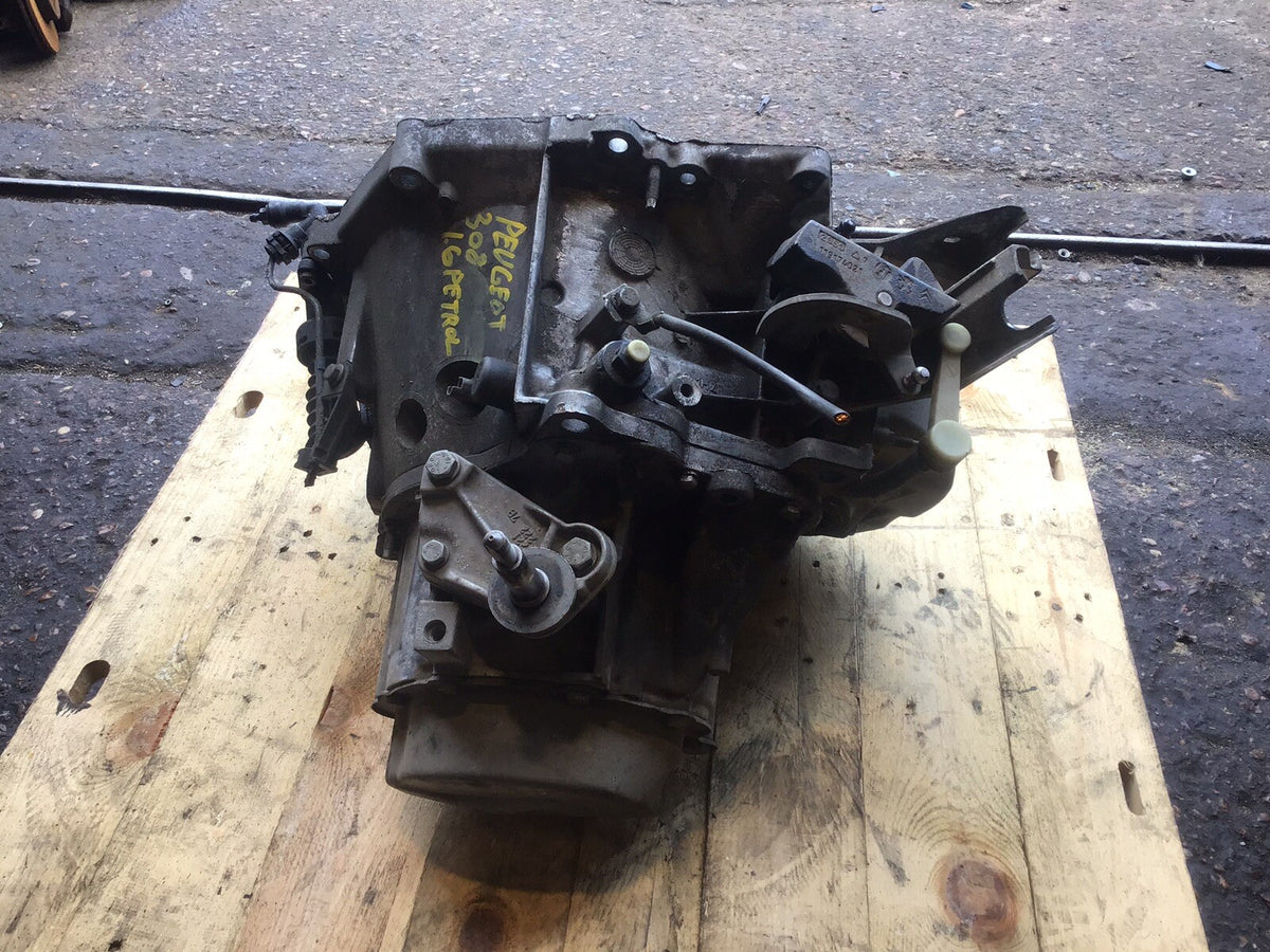 PEUGEOT 308 1.6 PETROL GEARBOX 5 SPEED CODE 20DP43 44000 MILES 2008 201311