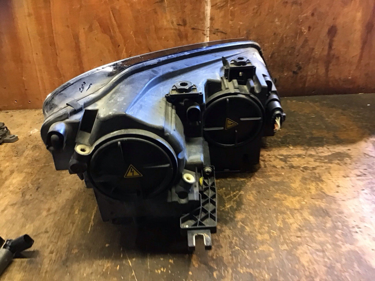 VOLKSWAGEN SHARAN MK2 PASSENGERS SIDE HEADLIGHT 7N2941751  2010 20238