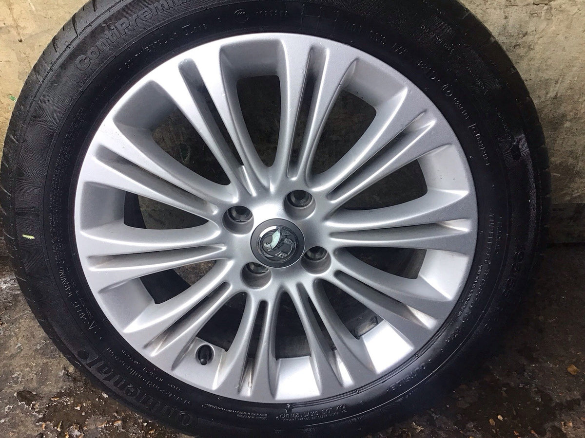 VAUXHALL CORSA ALLOY WHEEL 16'' 13298019 AND TYRE 195X55X16 2006 20145
