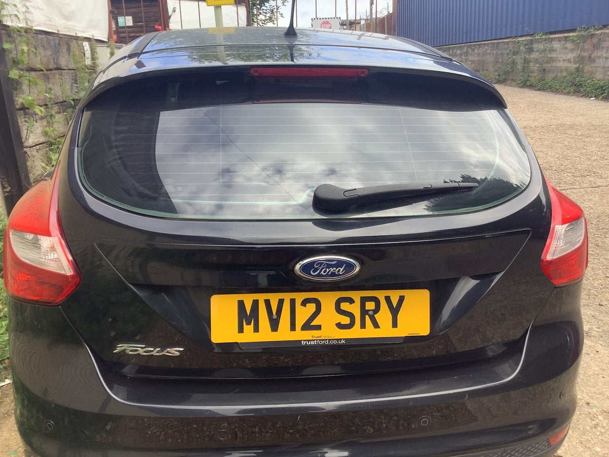 FORD FOCUS MK3 TAILGATE  PANTHER BLACK  METALLIC  5 DOOR HATCHBACK 2011 20186