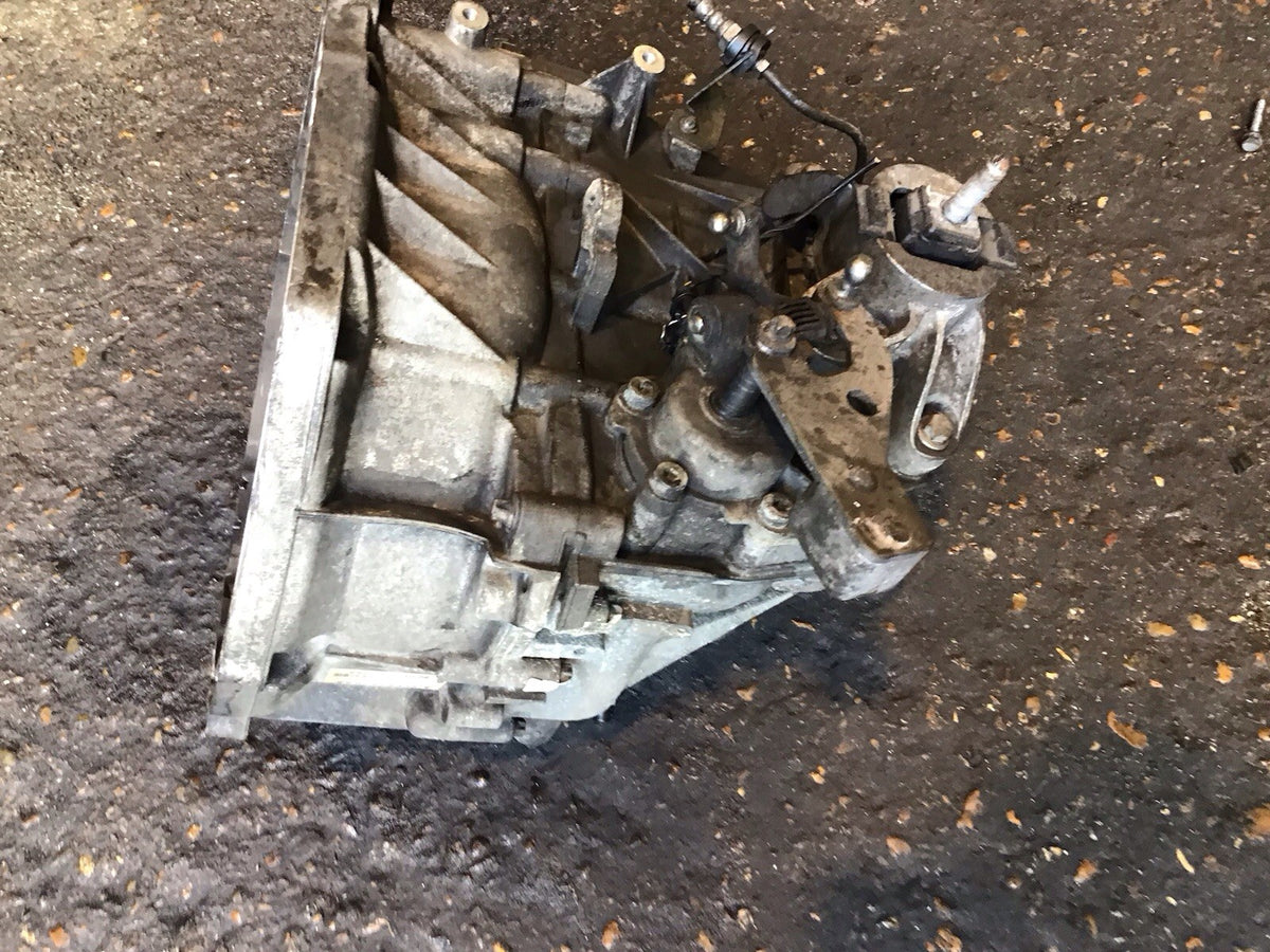 BMW MINI R56 1.6 GEARBOX  MANUAL 6 SPEED 72000 MILES 2007 20113