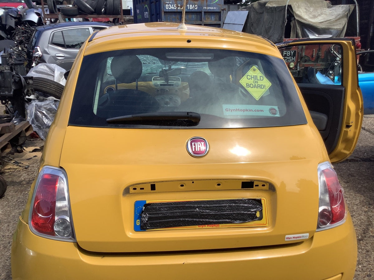 FIAT 500 TAILGATE IN GIALLO SOLE PAINT CODE 712/A 2008 20156