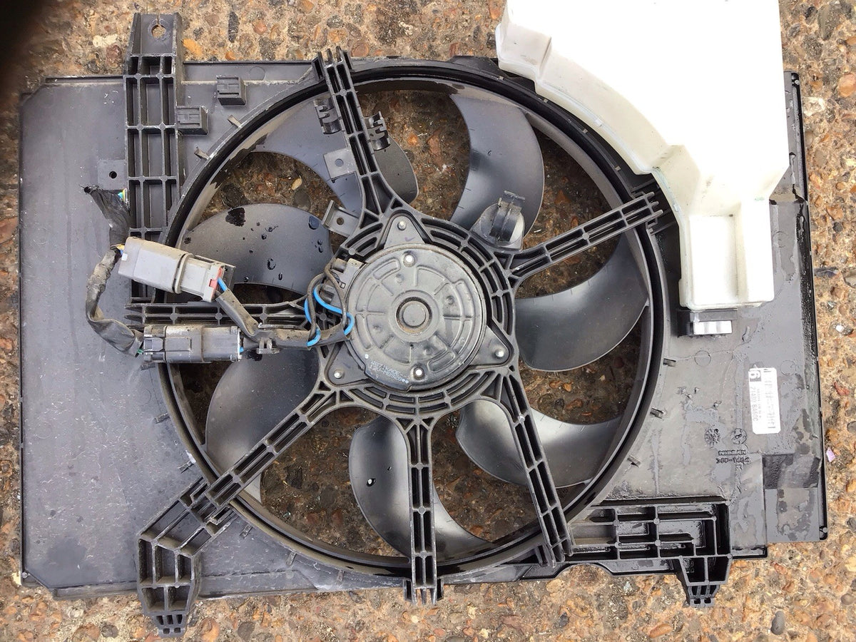 NISSAN JUKE J15 RADIATOR FAN COWLING 21480 BA60C 2014 20193