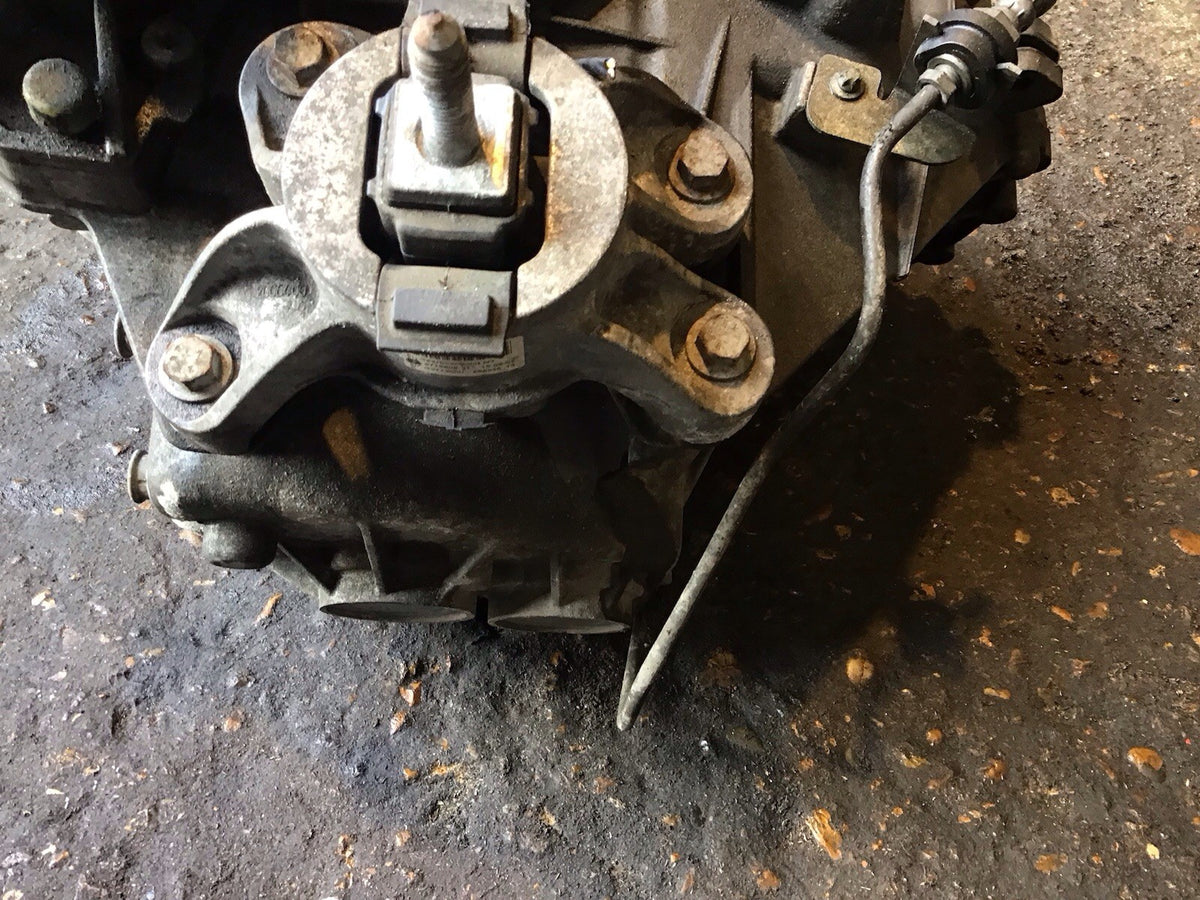 BMW MINI R56 1.6 GEARBOX  MANUAL 6 SPEED 72000 MILES 2007 201111