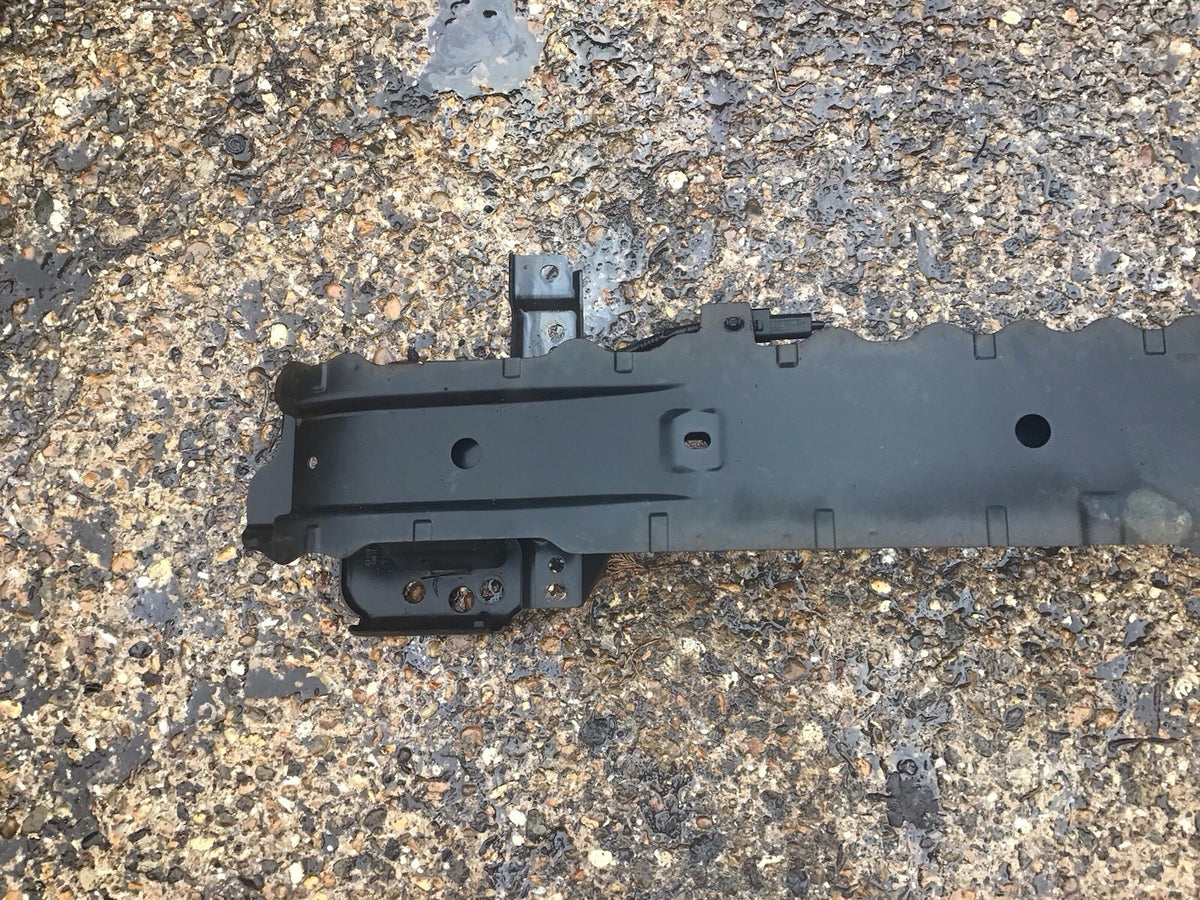 FORD FIESTA MK7 FRONT CRASH BAR BUMPER SUPPORT BAR 8V51 17K876 BG 2009 20123