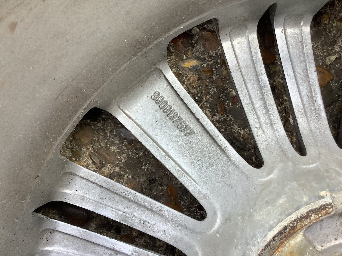PEUGEOT 208 ALLOY WHEEL 16'' 9808137577 TYRE 195X55X15 2012 201910