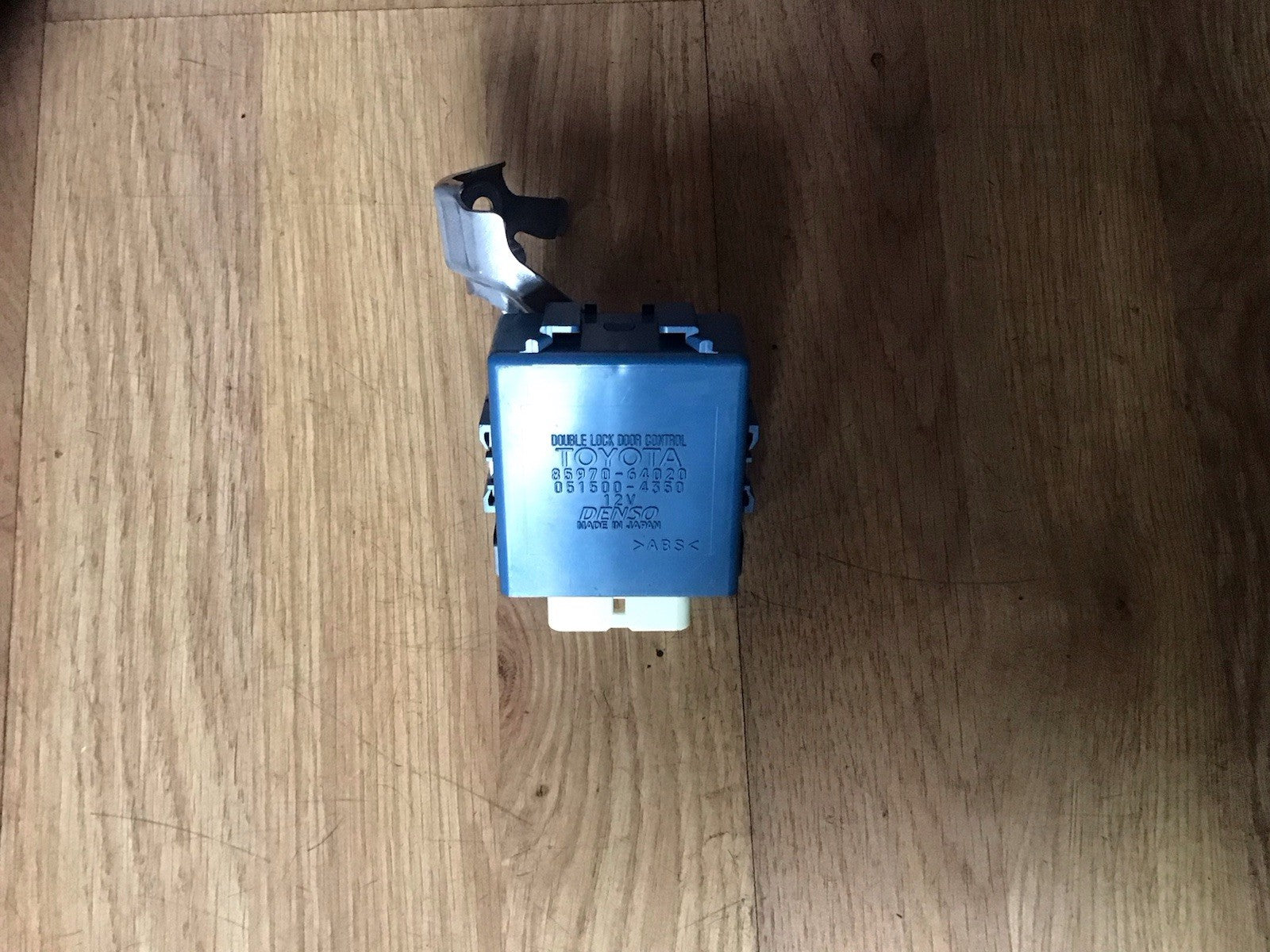 TOYOTA VERSO 1.6 DIESEL DOOR LOCK CONTROL MODULE ECU 85970 64020 2013 20180