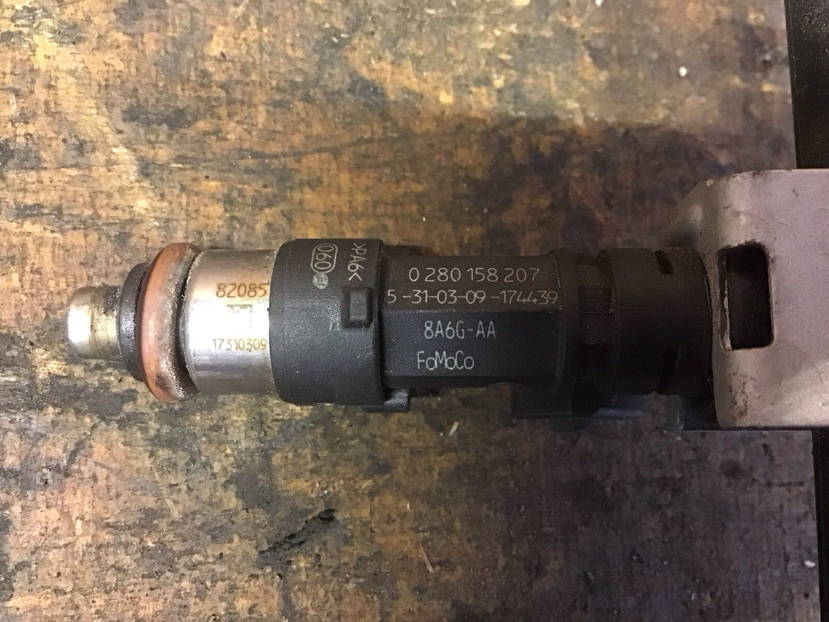 FORD FIESTA MK7 1.25 FUEL RAIL VP8A6U AA WITH INJECTORS 0280158207 2009 20176