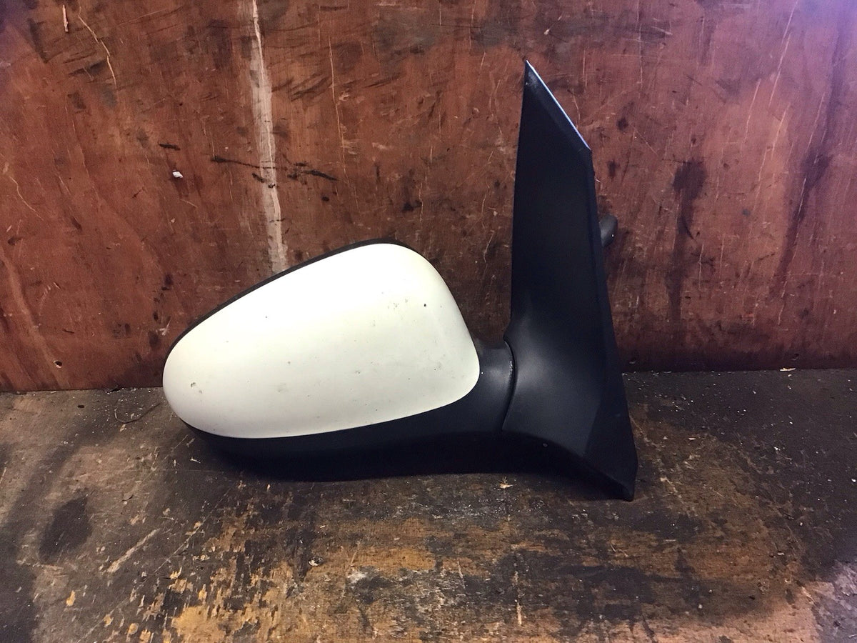 FORD KA MK2 DRIVER'S SIDE O/S DOOR MIRROR IN WHITE 2009 20161