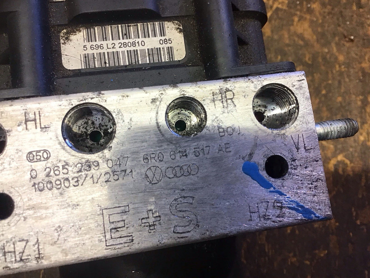 VOLKSWAGEN POLO 6R ABS PUMP MODULE 6R0614517AE 2009 20132