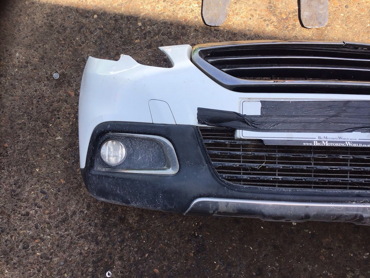 PEUGEOT 2008 MK1 FRONT BUMPER IN BANQUISE WHITE  EWP DAMAGED 2013 20162