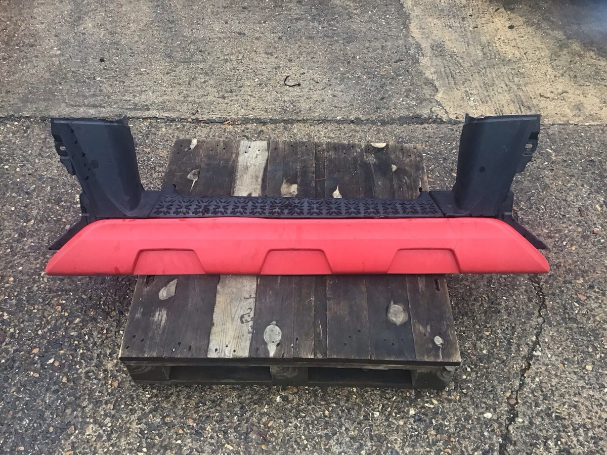 MAN TGX TGS FRONT BUMPER STEP ASSEMBLY  RED  81.41614 0076  2015 20204