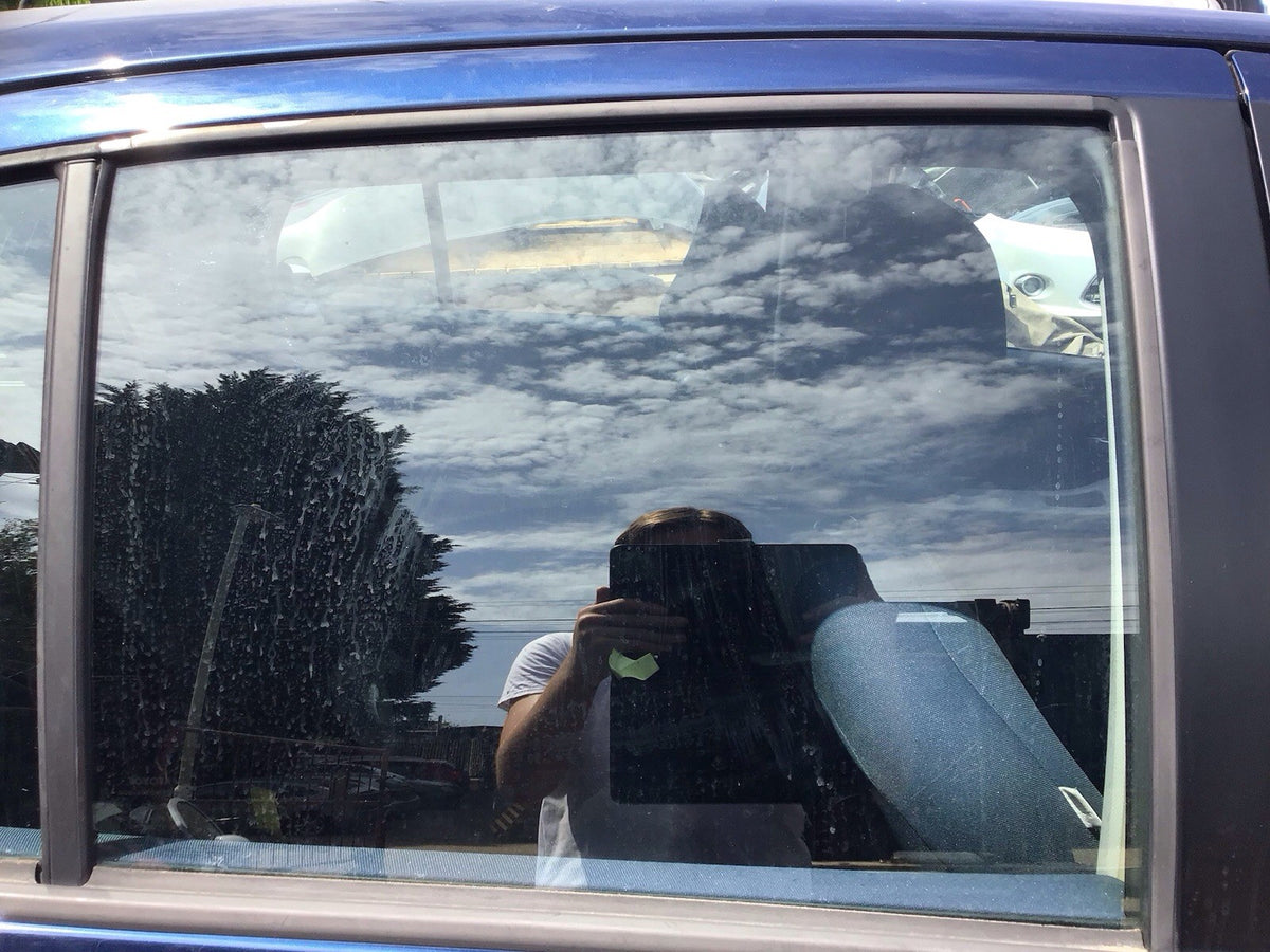 TOYOTA YARIS MK2 DRIVERS SIDE REAR DOOR WINDOW GLASS 5 DOOR 2005 20115