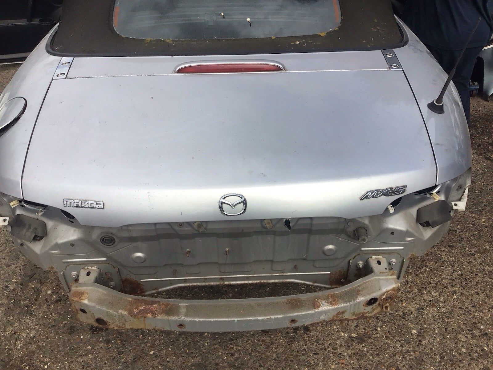 MAZDA MX5 BOOT LID TAILGATE HATCH IN SILVER  METALLIC 2005 20151