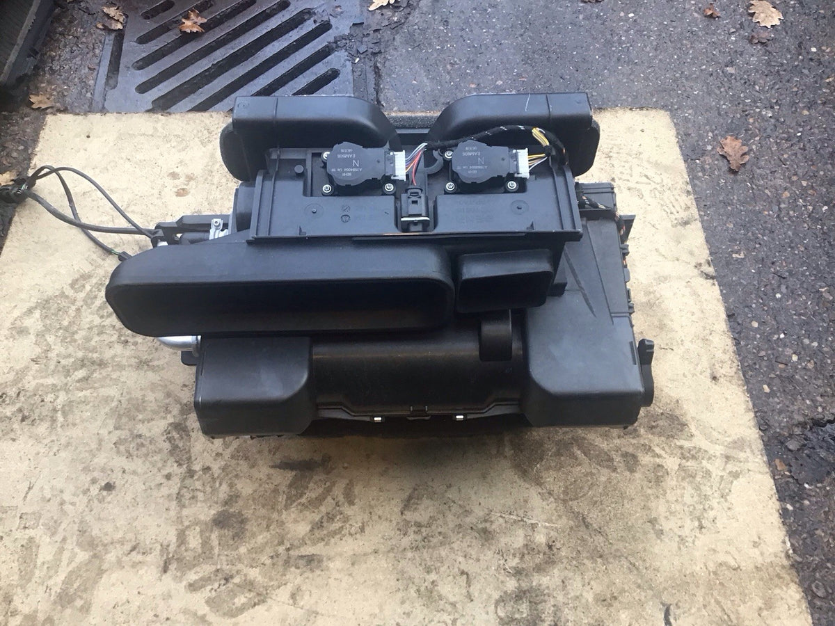 MAN TGX E6 HEATER MATRIX WITH MOTOR 81.61900 64617