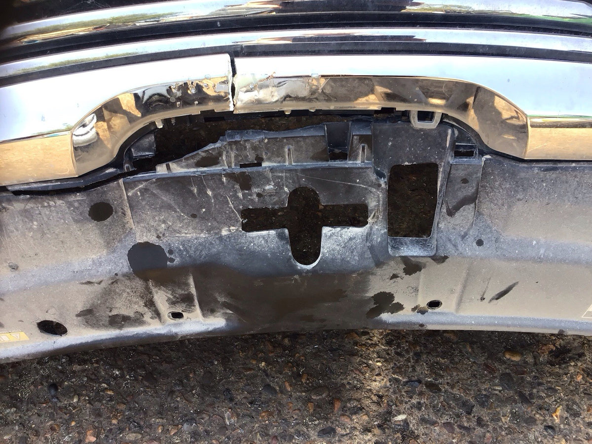 PEUGEOT 2008 MK1 FRONT BUMPER IN BANQUISE WHITE  EWP DAMAGED 2013 201614