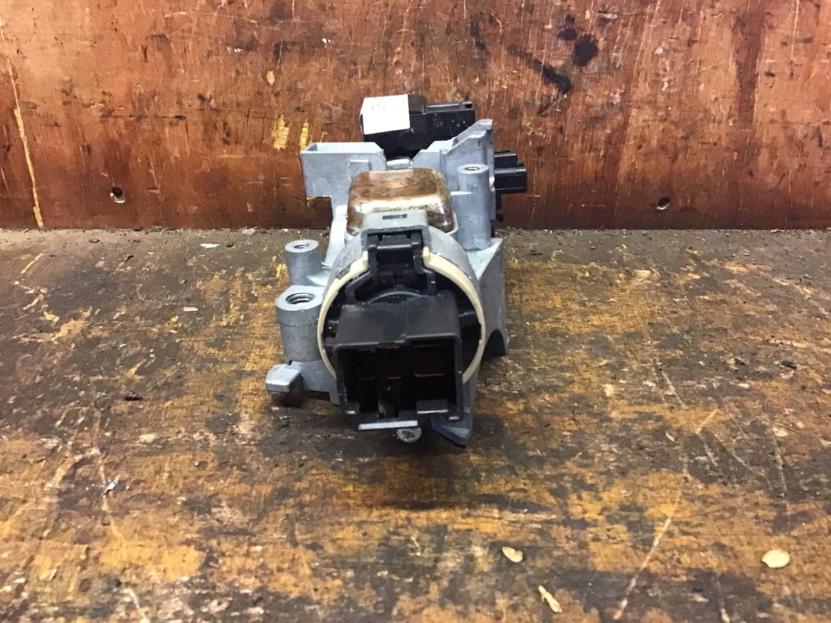MAZDA 6 IGNITION BARREL LOCK AND KEY GJ6A66938A 2002 20078