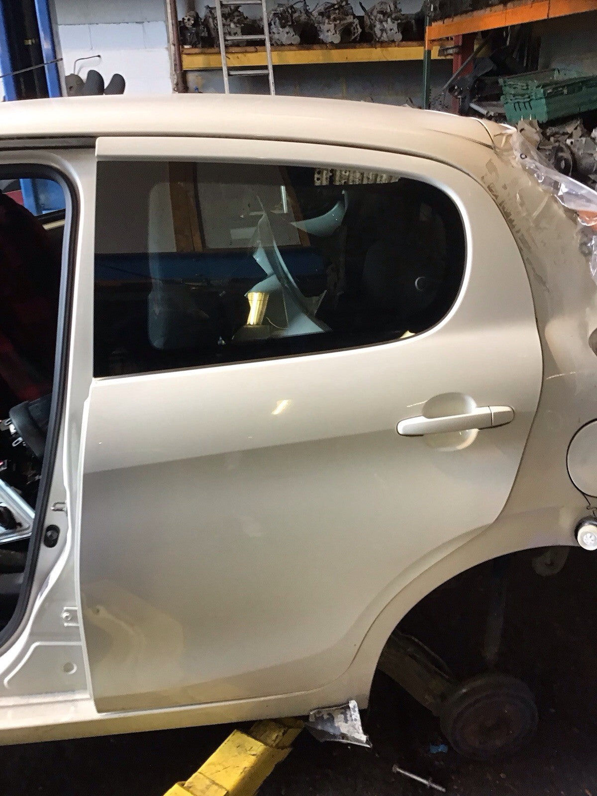 PEUGEOT 108 PASSENGER SIDE REAR DOOR WHITE KWD 2015 20210